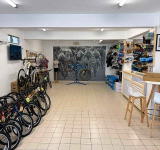 New Pro Bike shop “Ca  Roule” opens in Marigot